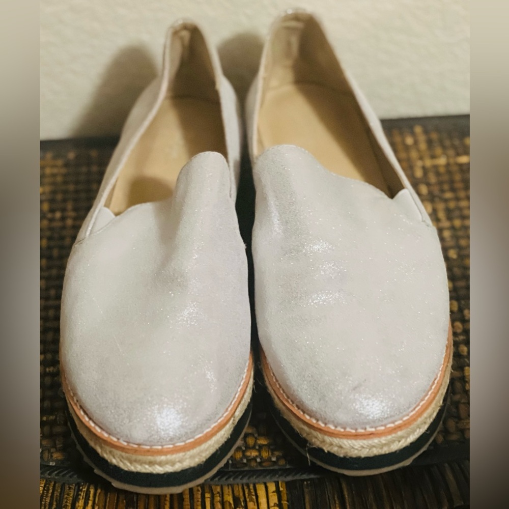 Crown Vintage Light Gray/Beige Slip-On Flats